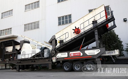 車載流動錘式破碎機多少錢？產(chǎn)量多高？